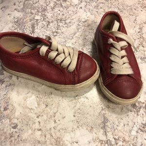 Kids leather Frye shoes size 6